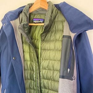 Three jackets in one! 🤯 Patagonia Tres 3-in-1 parka. Smokey blue & green.